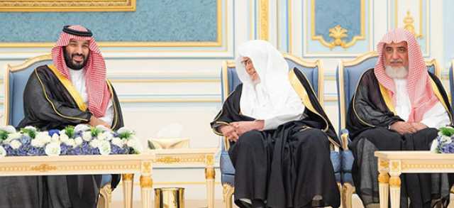 قدموا للسلام على سموه.. ولي العهد يستقبل الأمراء والعلماء والوزراء وجمعاً من المواطنين