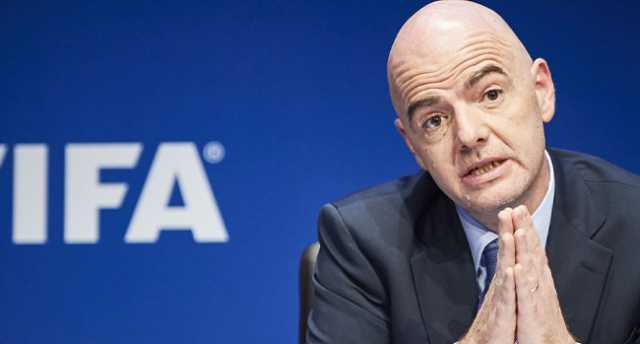 الفيفا يعزز إجراءاته ضد الإساءة عبر الإنترنت