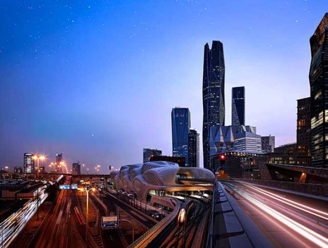 زيادة الإنتاج والتوظيف.. 4.5 % نمو القطاع غير النفطي