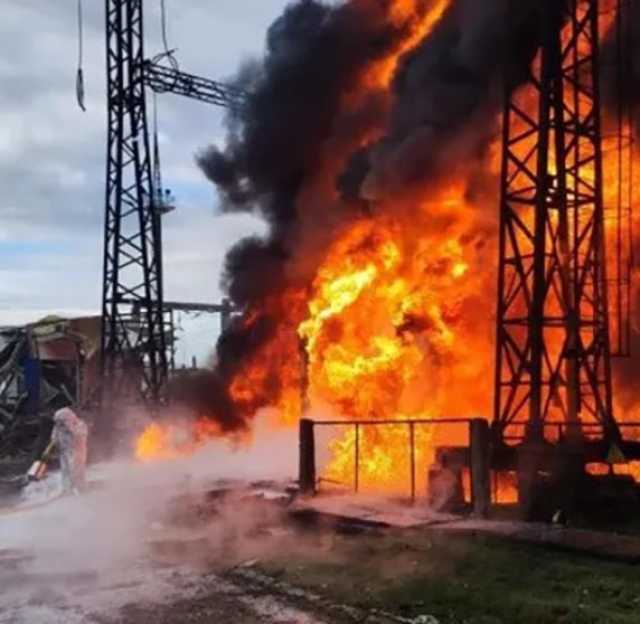 دعم أمريكي متزايد لكييف.. هجمات روسية على منشآت أوكرانية