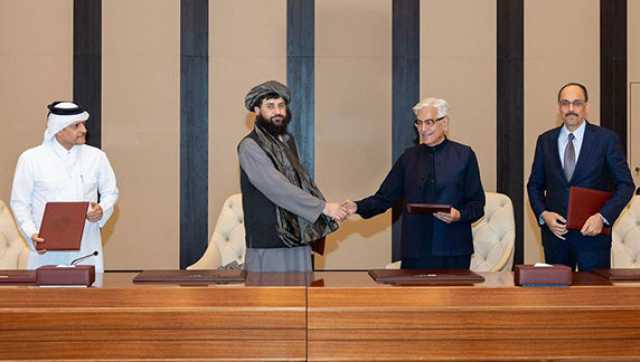 وسط انخراط إقليمي ودعم روسي.. إيران تتحرك لاحتواء التوتر بين كابل وإسلام آباد