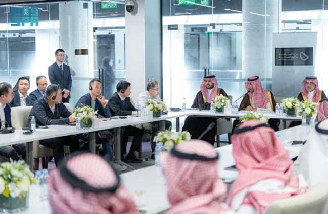 بحث فرص الصناعات المتقدمة مع الصين