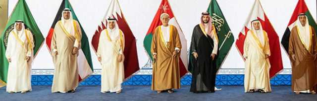 خالد بن سلمان يرأس وفد المملكة باجتماع مجلس الدفاع المشترك.. تعزيز التعاون العسكري والدفاعي بين دول التعاون