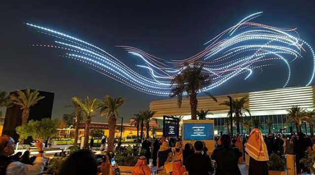 «نور الرياض».. سيمفونية ضوء بسماء العاصمة