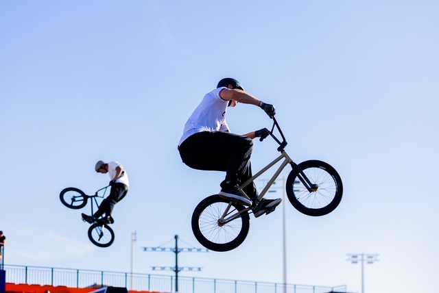 في افتتاح بطولة العالم للدراجات الحضرية| إسبانيا تحصد ذهبية فئة الـ”ترايلز” للفرق المختلطة