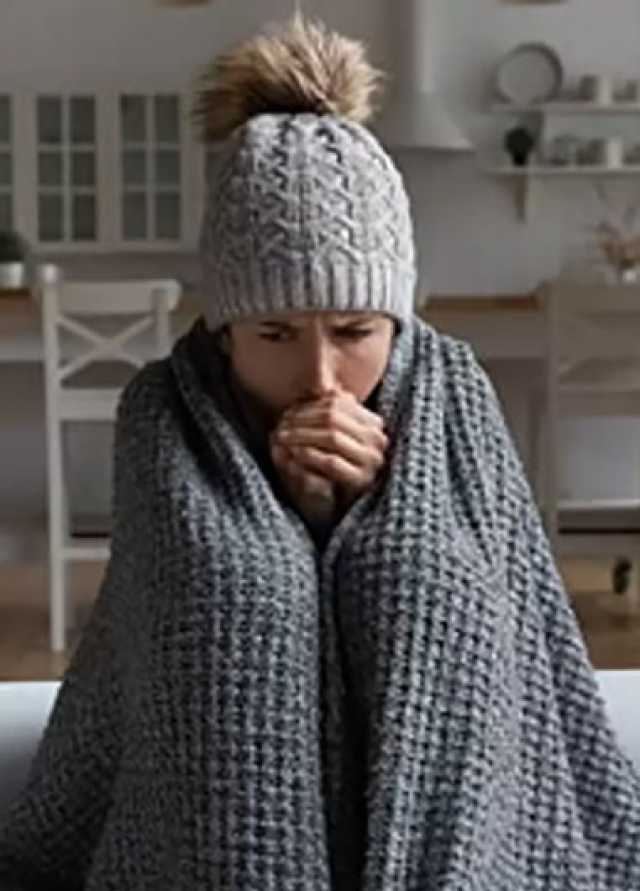 أسباب خفية وراء شعور البعض بالبرد