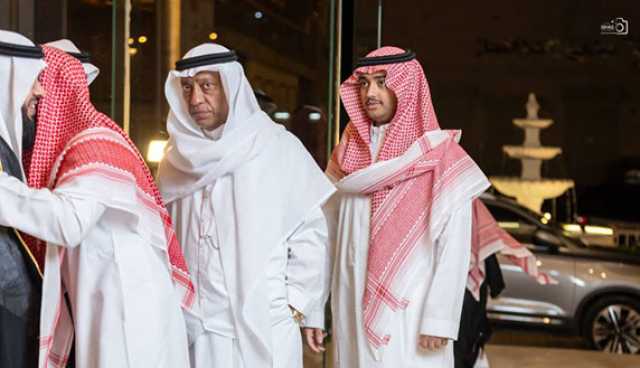 آل الخياط والبلوشي يزفون حسين