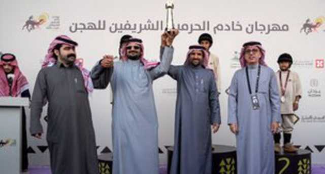 البلوي توج الأبطال وسط حضور جماهيري كبير.. «الجهني والأرينبي» يحصدان كأس مهرجان خادم الحرمين الشريفين في سباق الهجانة