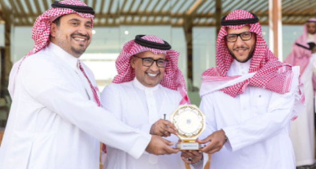 في مهرجان ولي العهد للهجن.. فهد بن جلوي يتوج أبطال رموز الـ «ثنايا»