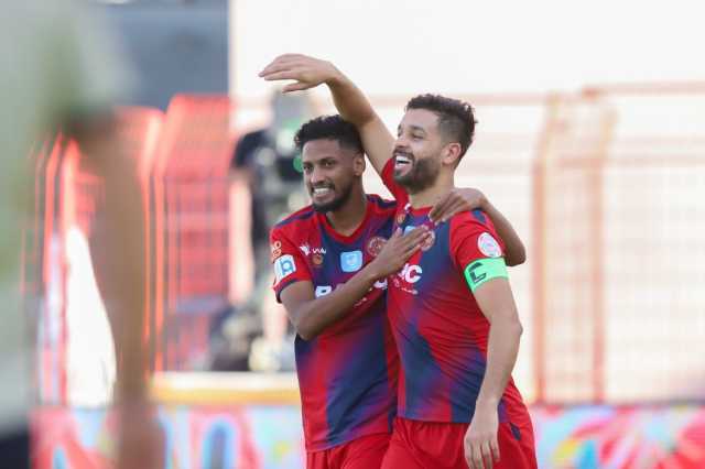 ضمك يقسو على الحزم برباعية في دوري روشن