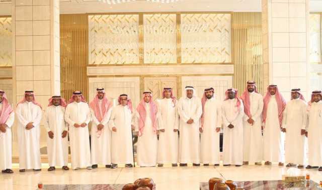 رئيس أعضاء شرف” الثقبة” يشيد بجهود رؤساء النادي