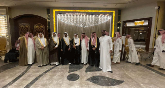 الحنيطى والمحمدي يزفون «نايف»