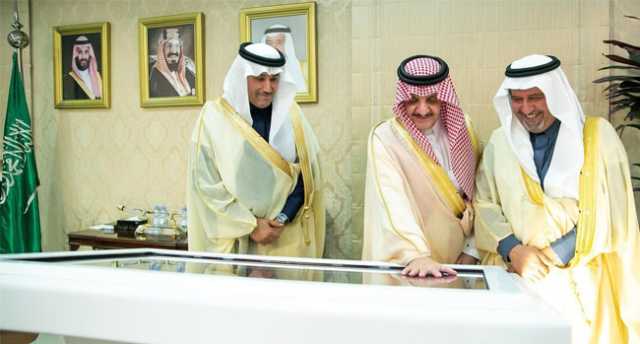 أشاد بدعم القيادة للطموحات التنموية.. أمير الشرقية يدشن 8 مشاريع تنموية للطرق