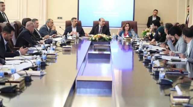 المالية النيابية تدعو إلى الاستقرار المالي والمصرفي وضبط سعر صرف الدولار