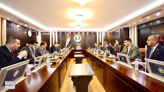 الأعرجي يدعو إلى تطوير السجون العراقية