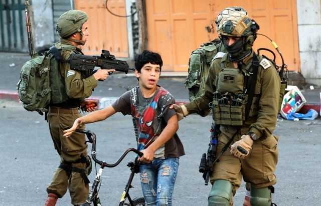 أكثر من (6540)فلسطينياً من الضفة الغربية معتقل من قبل إسرائيل