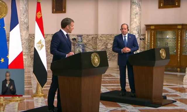 ماكرون يعلن رفضه الشديد للتهجير القسري لسكان غزة