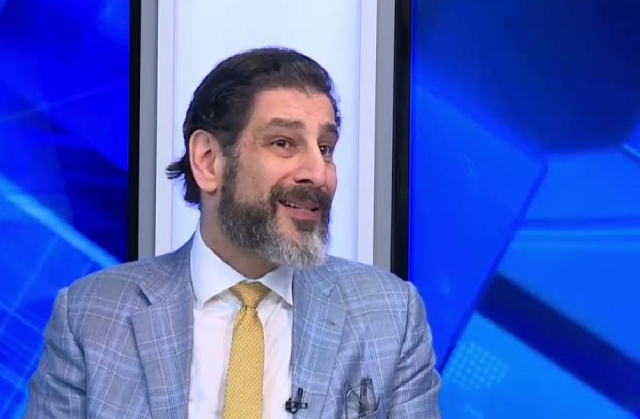 مستشار حكومي: تكليف شركة استشارية دولية للإشراف على دمج مصرفي الرافدين والرشيد