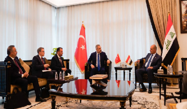 الهوان..وزير الدفاع:العراق في خدمة الرغبات التركية