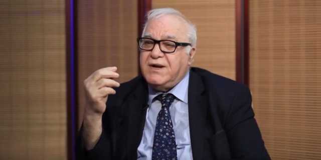 مستشار حكومي:الحكومة وفرت(7)مليارات دولار جراء إيقاف استيراد البنزين وباقي المشتقات