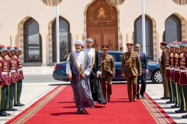 بالصور.. جلالة السلطان يتوجه إلى الأردن