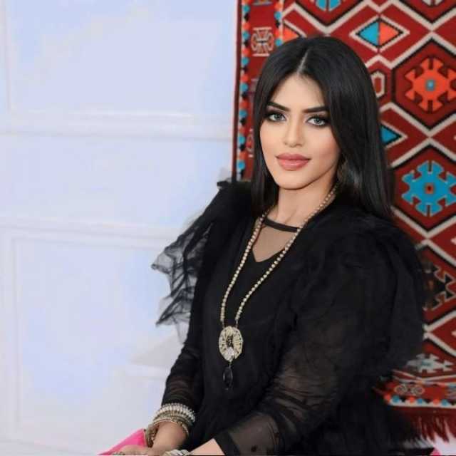 دلال المقهوي لـ'الرؤية': عُمان أهلي وناسي.. وتعاون مرتقب مع صلاح الزدجالي ونوال الكويتية