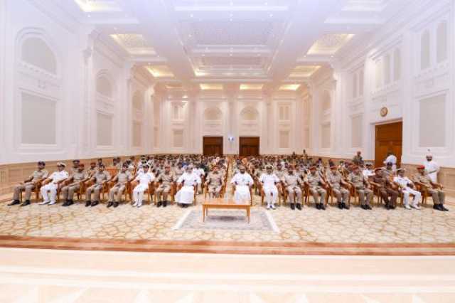 منتسبو كلية القيادة والأركان المشتركة يتعرفون على اختصاصات وصلاحيات مجلس عُمان