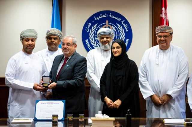 منح 'التجارة والصناعة وترويج الاستثمار' جائزة 'اليوم العالمي لمكافحة تعاطي التبغ'
