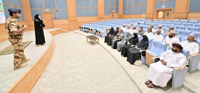 تعريف ذوي الإعاقة بالأدوار الوطنية لسلاح الجو السلطاني العُماني