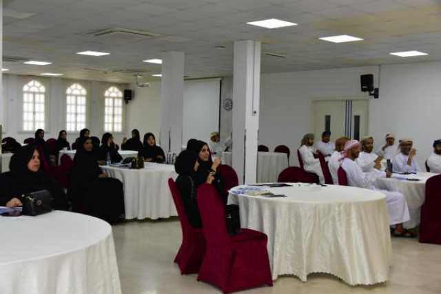 برنامج تدريبي لتعليم لغة الإشارة في البريمي