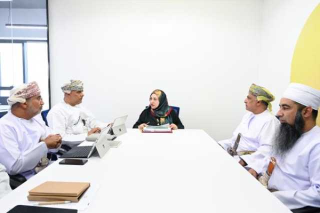 المحروقية تبحث مشاريع الاستثمار الوقفي عبر 'سراج'
