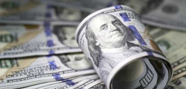 الدولار يرتفع بعد تعليقات 'رئيس الفيدرالي' الحذرة