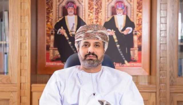 وزير العمل يصدر قرارين وزارين