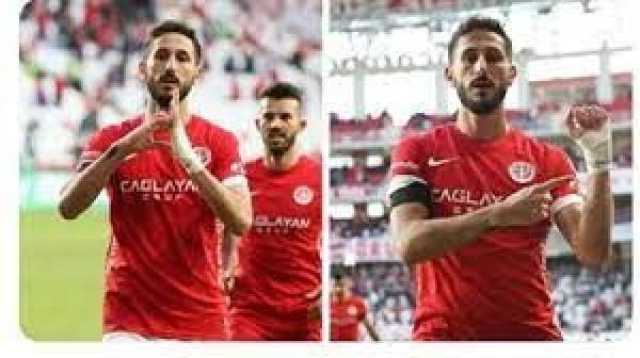 وزير العدل التركي يعلن فتح تحقيق ضد لاعب كرة قدم إسرائيلي