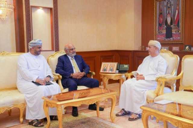الحبسي يستعرض التعاون مع البنك الدولي للإنشاء والتعمير