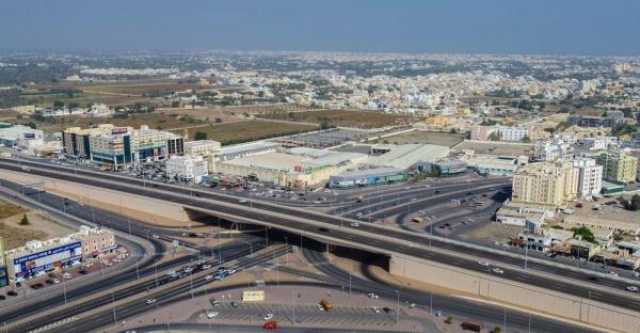 طرح عدد من المشروعات لتطوير البنية الأساسية والمواقع الترفيهية بجنوب الباطنة