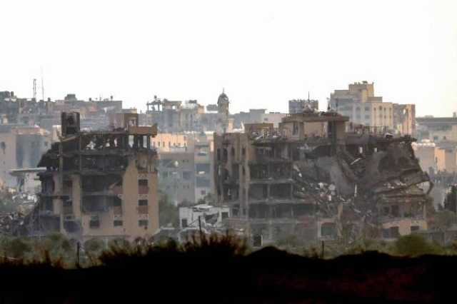 الفلسطينيون يستقبلون رمضان وسط أجواء كئيبة بلا طعام ولا هدنة