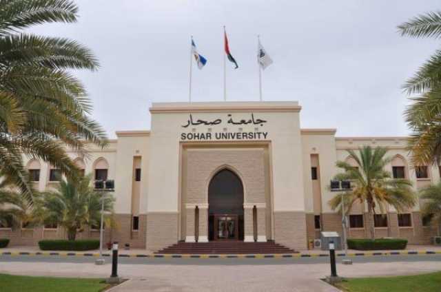 فريق طلابي بجامعة صحار ينظم مبادرة لتعزيز ثقافة الحفاظ على البيئة