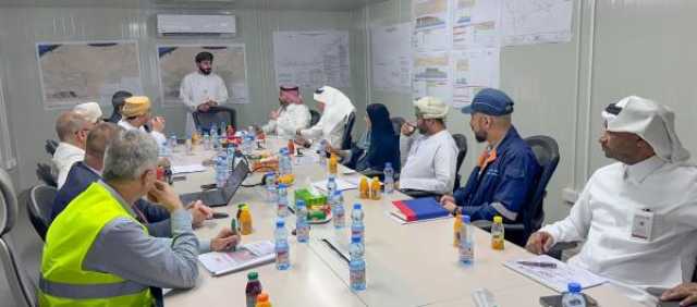 وفد سعودي يطلع على خطط المشاريع المستقبلية في المنطقة الاقتصادية بالدقم