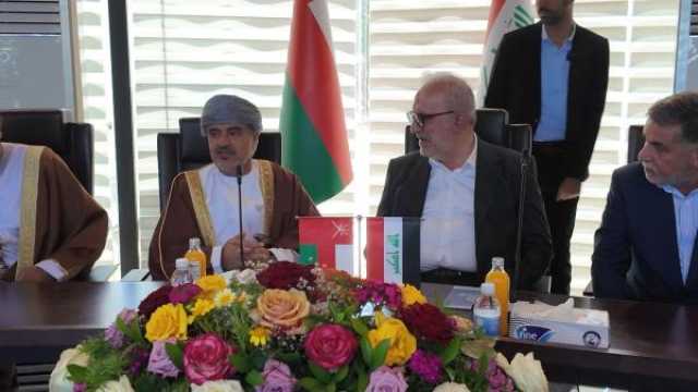 'مطارات عُمان' توقع اتفاقية تعاون استراتيجي لتجهيز ودعم تشغيل مطار كربلاء الدولي بالعراق
