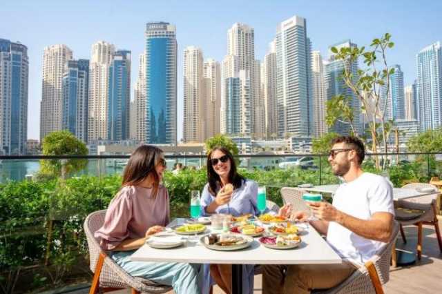 وجبة برنش فاخرة في 'فيدا تلال الإمارات'
