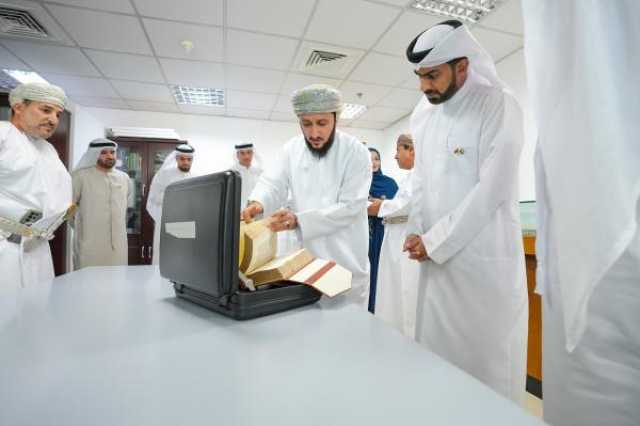 وفد إماراتي يتعرف على التجربة العمانية في إدارة الوثائق وحفظ التاريخ الشفهي