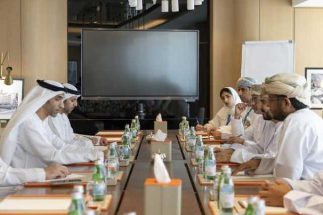 اليوسف يناقش اتفاقيات التجارة الحرة مع وزير التجارة الخارجية الإماراتي ومبعوث الاتحاد الأوروبي للخليج