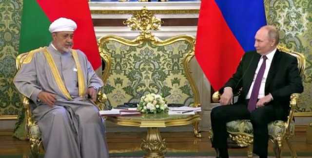 بالفيديو.. حديث جلالة السلطان مع الرئيس الروسي حول العلاقات الثنائية والاستثمارات