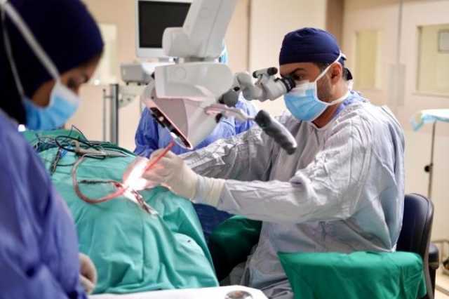 إجراء عملية زراعة قوقعة لأصغر طفل بالعالم في مستشفى النهضة