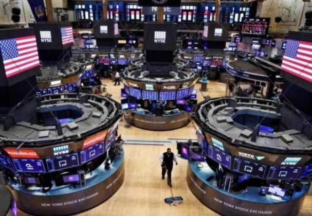 تراجع أسهم أمريكا وانتعاش السندات والدولار