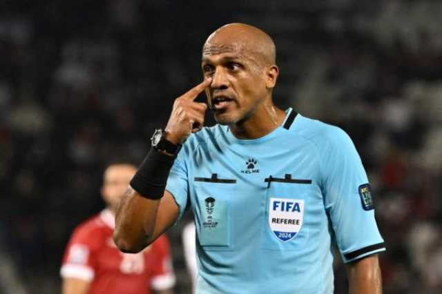 احتجاج عُماني على استبعاد أحمد الكاف من 'حكام كأس العالم'