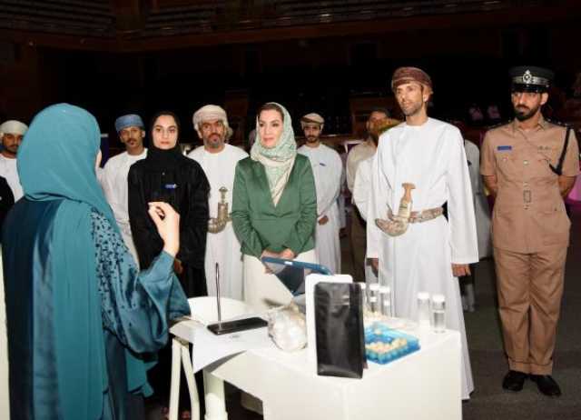 منى آل سعيد ترعى انطلاق 'المهرجان العلمي' بجامعة السلطان قابوس