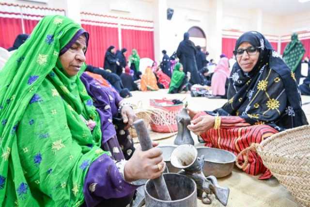 'التنمية' تطّلع على تجربة 'نادي القلوب العذبة' ببهلاء