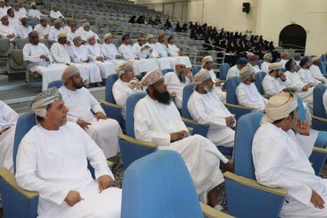 عرض مستجدات النظام الإلكتروني لـ'القبول المُوحَّد' في صحار